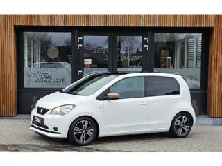 SEAT Mii 1.0 Mii by Cosmopolitan lichtmetaal. leer/alcantara. parkeer sensor.