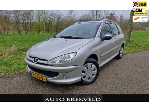 Peugeot 206 SW 1.4 Air-line 3 75PK Rijklaarprijs | Airco | NAP | Nieuwe achteras | Nieuwe distributi