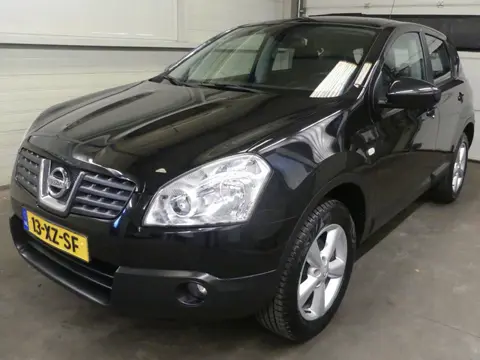 Nissan Qashqai 2.0 Tekna Pack 4WD - Cruise Control - Trekhaak - Keurig Onderhouden