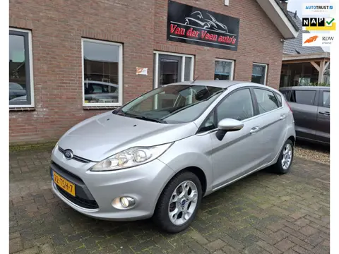 Ford Fiesta 1.25. Unieke KM-stand! 1ste eigenaar, onderhoudshistorie aanwezig. Airco, cruise, blueto