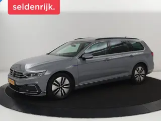 Volkswagen Passat 1.4 TSI PHEV GTE | Stoelverwarming | Trekhaak |  Massage | Camera | Carplay | Keyl