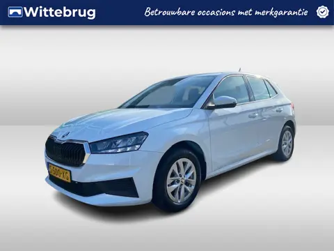 Škoda Fabia 1.0 TSI Ambition / NAVI / App.Connect / 15"LMV