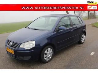 Volkswagen Polo 1.4-16V Comfortline // 5-DRS / APK 03/2027 //
