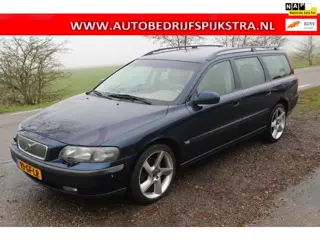 Volvo V70 2.3 T-5 Comfort Line // APK 03/2027 //