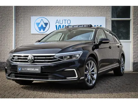 Volkswagen Passat 1.4 TSI PHEV GTE R-Line IQ-LIght/Panoramadak/Trekhaak/HUD