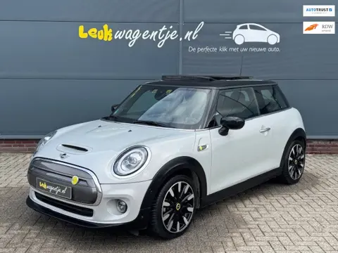 Mini Mini Electric Yours 33 kWh *pano *carplay *camera *leer