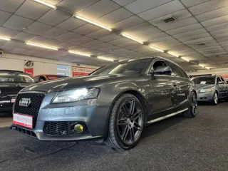 Audi A4 Avant 2.0 TFSI S edition. ketting pas vervangen, goed onderhouden en alle opties!