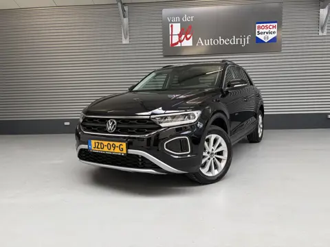 Volkswagen T-Roc 1.5 TSI/PDC V+A/CAM/KEY-LESS/17 INCH/STOEL STUUR VERW/ENZ