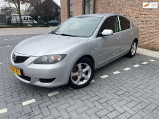 Mazda 3 1.6 Touring