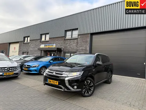Mitsubishi Outlander 2.0 PHEV Executive Edition | 1E EIGENAAR | 12MND GARANTIE | AUTOMAAT | DAB | CR