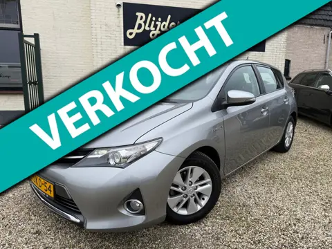 Toyota Auris 1.8 Hybrid Aspiration Camera | Navi | Trekhaak | Dealer Onderhouden