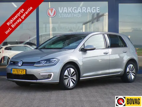 Volkswagen e-Golf E-DITION, SOH 93.5% / Full LED / Carplay + Android Auto / Virtual Cockpit / Parkee