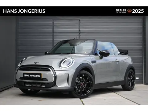 Mini Mini Cabrio 1.5 Cooper Classic | AUTOMAAT | STOELVERWARMING | CAMERA | NAVI | CRUISE CONTROL | 