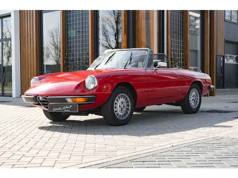 Alfa Romeo Spider 2.0 Veloce