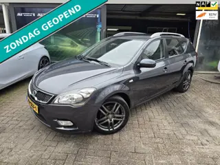 Kia Cee'd Sporty Wagon 1.4 CVVT Navigator Plus Pack | 2E EIGENAAR | 12MND GARANTIE | NAVI | CRUISE |