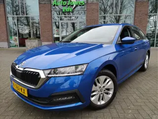 Škoda Octavia Combi 1.0 TSI Business Edition Trekhaak - Getinte ruiten  - Dealeronderhouden - NL aut