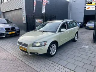 Volvo V50 2.0D Summum 180PK 2e Eigenaar! Trekhaak Airco NAP APK