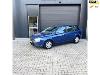 Ford Focus Wagon 1.6-16V AIRCO | CRUISE CONTROL | TREKHAAK | APK 03-2027!! | BLUETOOTH