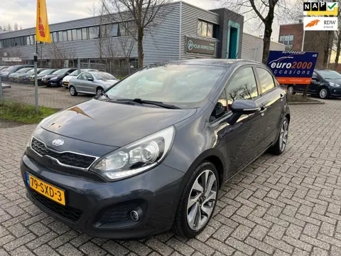 Kia Rio 1.2 CVVT Super Pack - KEYLESS - KEURIGE STAAT - NAP !