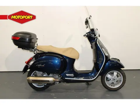 Vespa GTS 300 (bj 2014)