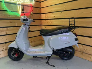 GTS Bromscooter Toscana Exclusive (bj 2021, automaat)
