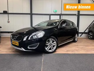 VOLVO V60 2.0 T5 AUTOMAAT / SLECHTS 157 DKM! / LEDER / ADD CRUISE