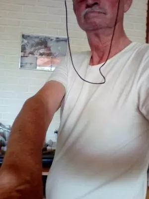 Ervareb man voor oudere en jongere vrouwen