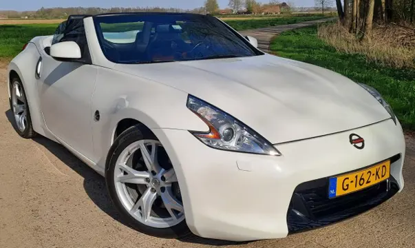NISSAN 370Z 3.7 V6/338pk/AUT/7 Traps/Xenon/Navi/Recaro/Nismo/Top