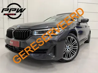 BMW 5 Serie Touring 530e xDrive High Exe PANO/TREKHAAK/SOH 92%/H&K/360CAMERA/ACC/19"M-SPORT BREEDSET