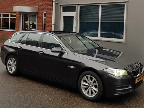 BMW 5 Serie Touring 518D 2.0 Aut8 Pano Leder Navi Xenon