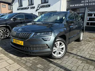 Skoda Karoq 1.5 TSI ACT Business Edition Plus, Stoelverwarming,Apple Carplay/Android,Navigatie,Trekh