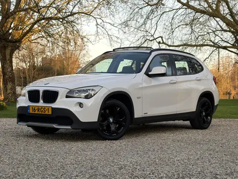 BMW X1 1.8 Automaat, Cruise, Pano, PDC, Navi, Trekhaak
