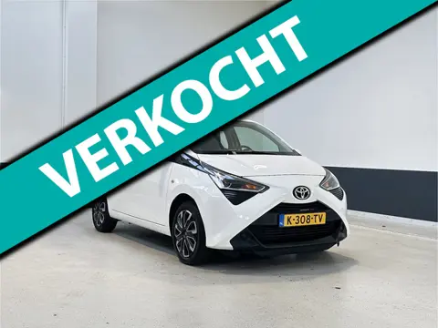 Toyota Aygo 1.0 VVT-i x-play | NL | 2 Eig | Apple Carplay/ Android auto| Navigatie | Camera|
