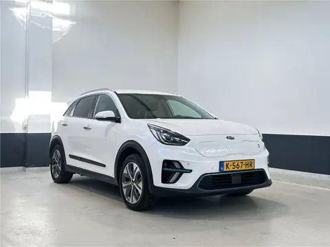 Kia E-Niro DynamicLine 64 kWh | NL | Navigatie | Camera | 3- Fase | Carplay/ Android Auto | 2 Eig |
