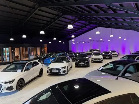 Mercedes-Benz GLA-klasse 250 AMG Line | Pano | Geheugen stoelen | sfeer | Apple | Led | 19” |