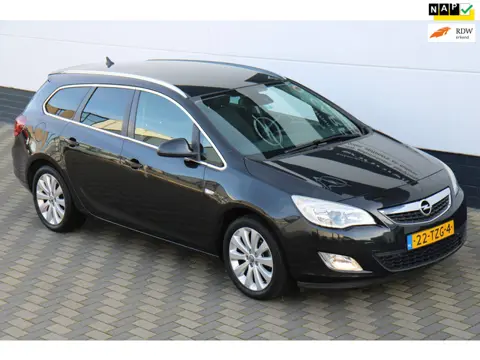 Opel Astra Sports Tourer 1.4 Turbo Cosmo Navi Trekhaak NAP !