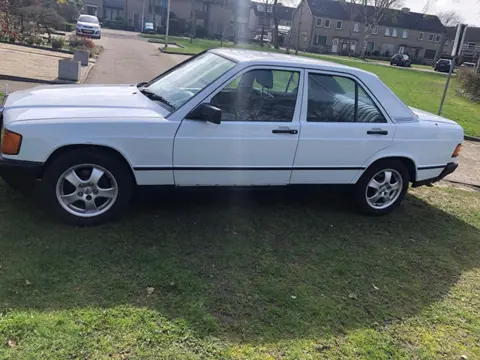 Mercedes-Benz 190 2.0 D (bj 1985)
