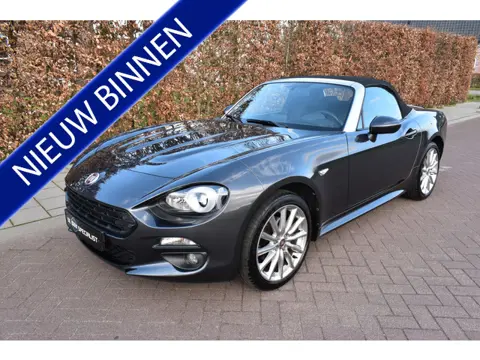 Fiat 124 Spider 1.4 MultiAir Turbo Lusso AUTOMAAT ZÉÉR MOOI!