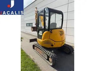 JCB 8032 (bj 2005)