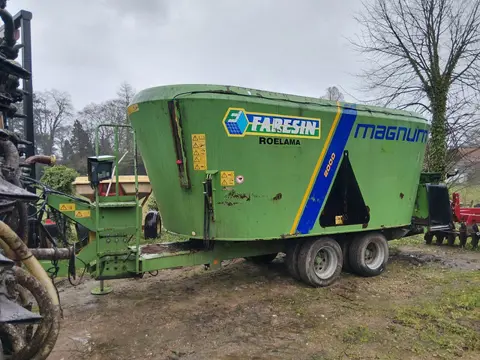 Faresin Magnum 2000 voermengwagen