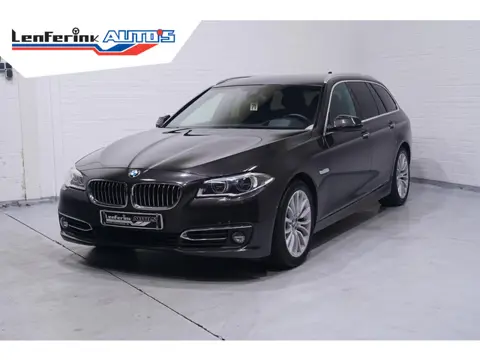 BMW 5-serie Touring 535d Luxury line NAP Navi Head up Sportstoelen Leder Camera Harman Kardon PDC v+