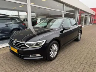 Volkswagen Passat 1.6 TDI Comfortline | 1e eigenaar | Automaat | Navigatie | Cruise control | Elektr