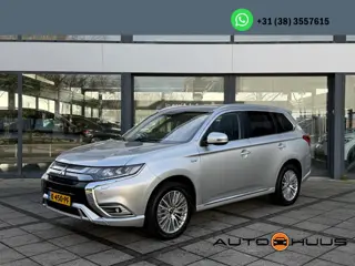 Mitsubishi Outlander Aut. 2.4 PHEV Intense | Apple Carplay | Camera | Stoel Verwarming |