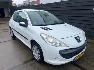 Peugeot 206 + 1.1 XR 169.465KM/APK DECEMBER 2026!/NETTE AUTO!