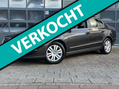 Volkswagen Passat 2.0 FSI Highline | CRUISECR | Airco | PDC | APK