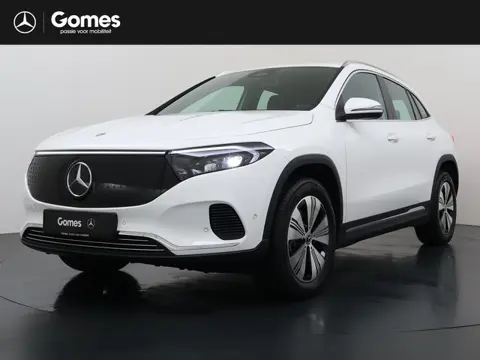 Mercedes-Benz EQA 250+ Business Solution | Trekhaak | LED Koplampen | Adaptieve Grootlichtassistent 