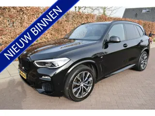 BMW X5 xDrive45e High Ex. M-PAKKET 395PK PANO, TREKH., ACC NIEUWSTAAT!