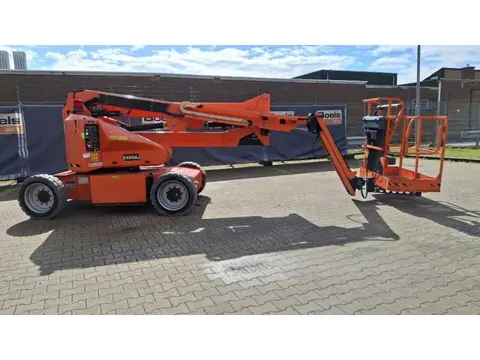 JLG E450AJ (bj 2015)
