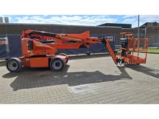 JLG E450AJ (bj 2015)