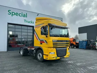 DAF XF 105.410 Space cab / 4x2 / Euro 5 / Manual gearbox